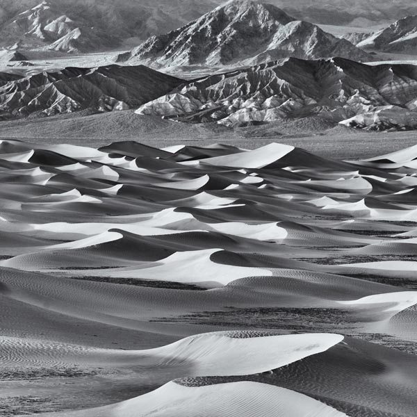 Death Valley in Black and White - Landscape and National Park Photography by Daniel Ewert