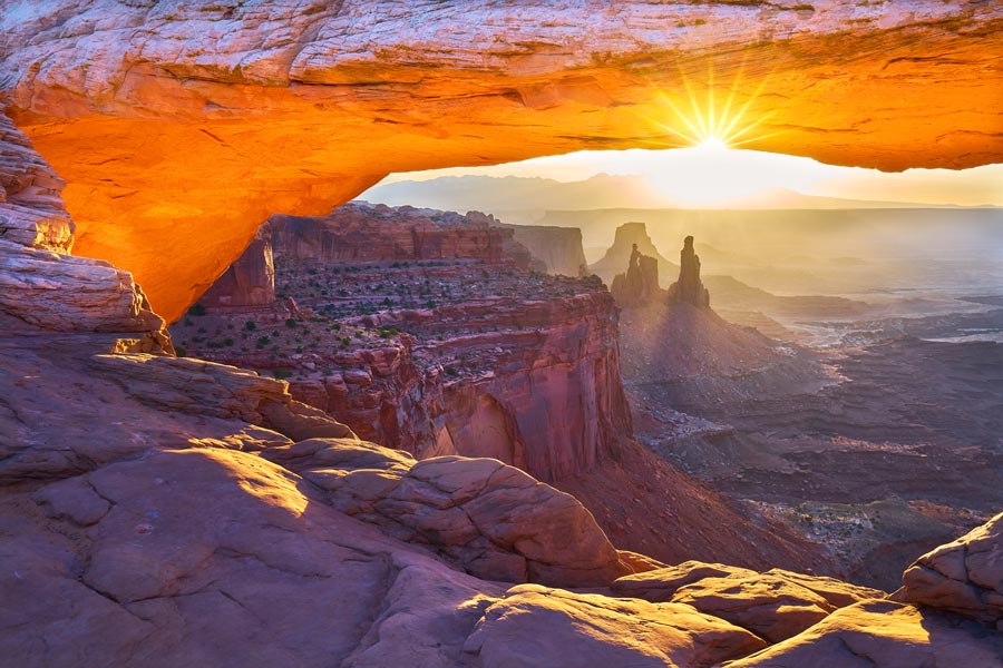 Sunrise at the Arch - Landscape and National Park Photography by Daniel Ewert